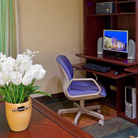 Holiday Inn Express & Suites Carneys Point - Pennsville By Ihg Εξωτερικό φωτογραφία