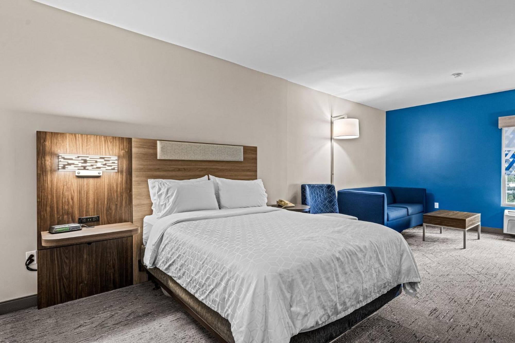 Holiday Inn Express & Suites Carneys Point - Pennsville By Ihg Εξωτερικό φωτογραφία