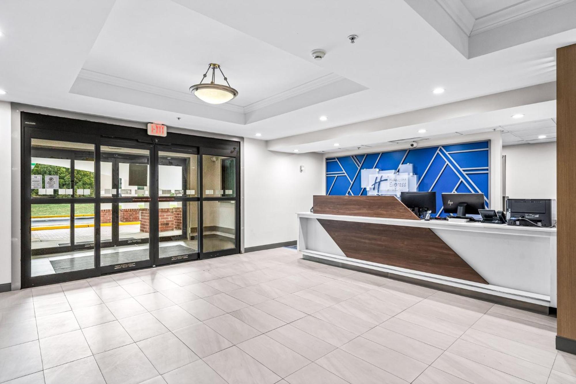Holiday Inn Express & Suites Carneys Point - Pennsville By Ihg Εξωτερικό φωτογραφία